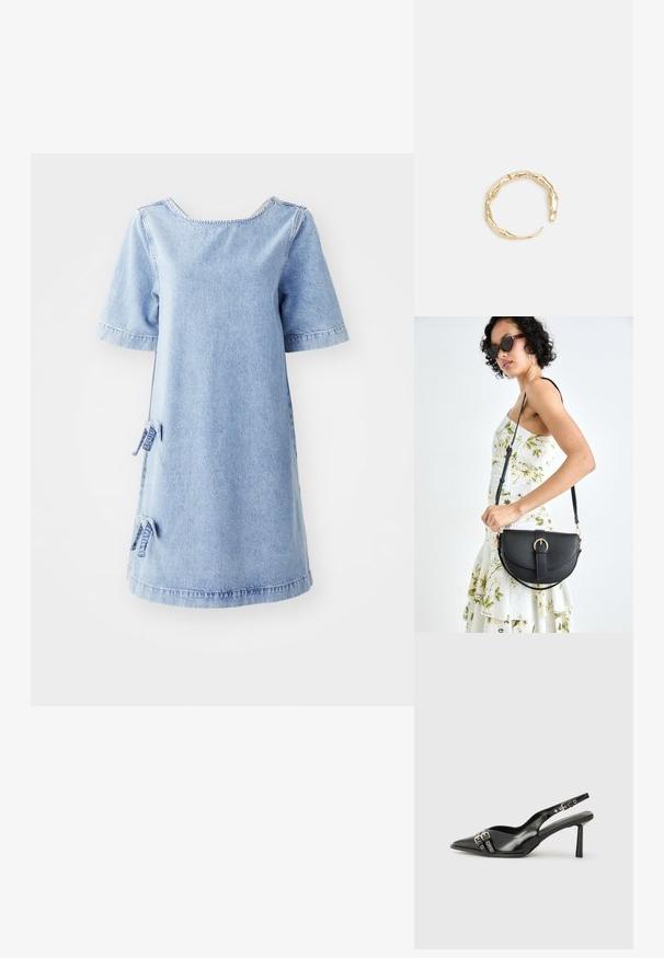 Hellblaues Denim-Kleid mit kurzen Ärmeln, quadratischem Ausschnitt und seitlichen Bindebändern. Besitzt eine lässige Passform und rohe Saumdetails.; Schwarzer Lackleder Slingback-Schuh mit spitzem Zehenbereich, Knöchelriemen mit silbernen Schnallen und Beschlägen sowie einem schlanken Absatz.; Schwarze Lederhandtasche mit geschwungener Form, abnehmbarem Tragegurt und goldenen Beschlägen. Die Tasche verfügt über einen Deckel mit einer Schnallen-Details.; Goldfarbener Ring mit einem organischen, gedrehten Design, glatter Oberfläche und sich verjüngenden Enden, was ein modernes, skulpturales Erscheinungsbild erzeugt.