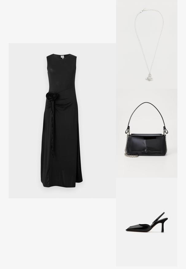 Czarna sukienka bez rękawów, wykonana z gładkiego materiału, z marszczonym detalem po boku i dekoracyjną wstążką na talji.; Czarne skórzane czółenka typu slingback z wąskim noskiem, minimalistyczny design, cienki pasek wokół kostki i elegancka szpilka. Gładka tekstura.; Czarna torebka z lakierowanej skóry o prostokątnym kształcie, z łańcuszkowym paskiem i charakterystycznym akcentem ze sprzętem na środku. Gładka tekstura.; Srebrny naszyjnik z ogniwem i wisiorkiem w kształcie rakiety, z okrągłym kamieniem przypominającym diament jako centrum oraz okrągłą podstawą. Szczegółowe i wypolerowane wykończenie.