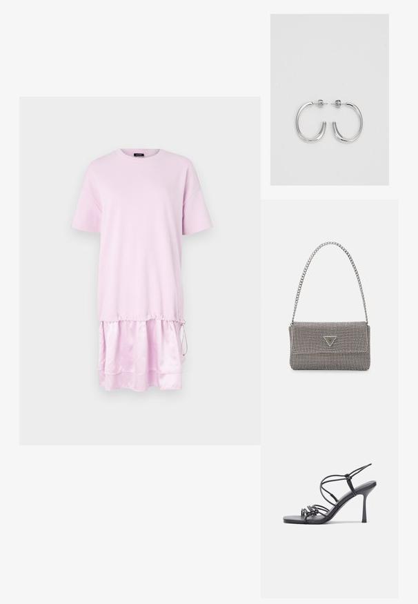 JOOP! TSUKI - Trikotāžas kleita - pastel purple; Melnas augstpapēžu sandales ar plāniem siksniņām un mezgla dizainu, gluda kvadrātveida purngalu un elegantu stiletto papēdi.; Gaiši pelēka metāla rokassoma ar ķēdes siksnu, rotāta ar mazām apaļām metāla kniedēm un trīsstūra zīmola logo.; Sudraba riņķveida auskari ar gludu, spīdīgu apdari. Apaļas formas, viegla dizaina, ar aizdari uz stieples.