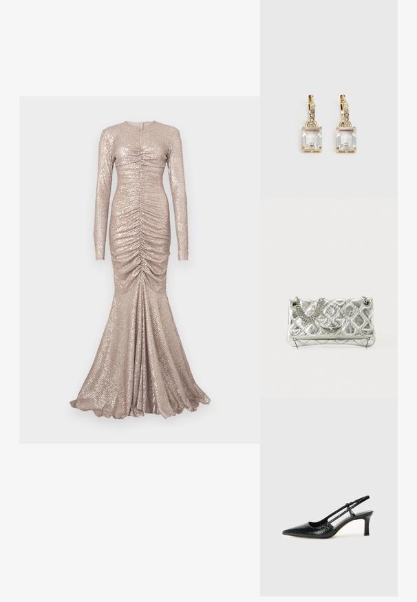 Μακρυμάνικο, εφαρμοστό βραδινό φόρεμα σε ροζ χρυσό, με ριχτό ντεκολτέ και φαρδύ στρίφωμα. Φτιαγμένο από υλικό με παγιέτες και λεία υφή.; Μαύρη πατέντα σλινγκμπάκ γόβα με μυτερή μύτη, διαθέτει υφή από φίδι, ρυθμιζόμενο λουρί και κοντή, υφή τετράγωνη φτέρνα.; Ασημένια μεταλλική τσάντα ώμου με αλυσίδα, επενδεδυμένη υφή, διακοσμητική ραφή και κλείσιμο με φερμουάρ. Διαθέτει ανάγλυφα διακοσμητικά στοιχεία στο μπροστινό μέρος.; Χρυσά σκουλαρίκια με ορθογώνιο, καθαρό κρύσταλλο που κρέμεται κάτω από μια σειρά μικρών, στρογγυλών, καθαρών λεπτομερειών. Λεπτός, σύγχρονος σχεδιασμός.