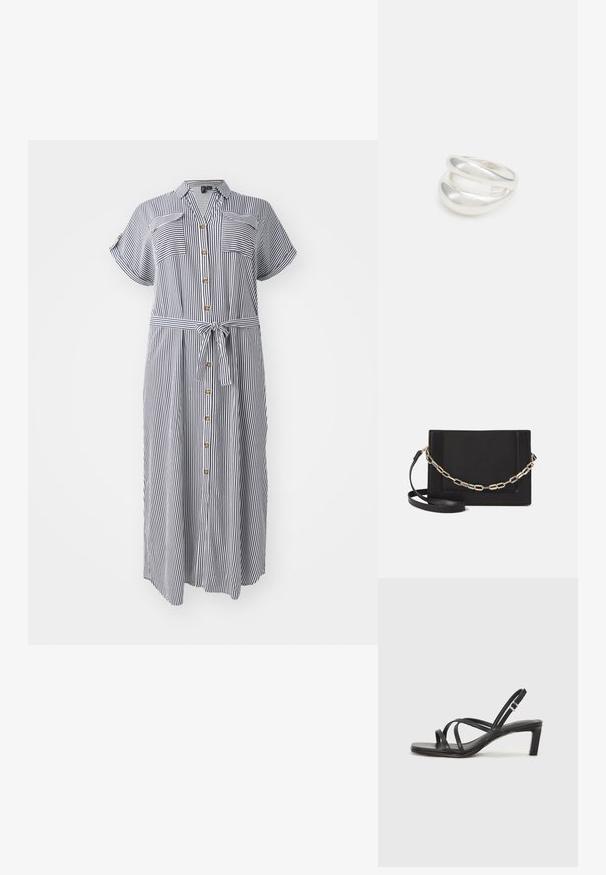 Gestreiftes, knöpfbares Kleid mit kurzen Ärmeln, einem Gürtel in der Taille und zwei Brusttaschen. Die Farben umfassen Marineblau und Weiß.; Schwarze Sandale mit Riemchen, quadratischer Zehenform und niedrigem Blockabsatz. Verfügt über mehrere dünne Riemen und einen verstellbaren Knöchelriemen. Hergestellt aus glattem Leder.; Schwarze Leder-Crossbody-Tasche mit glatter Textur, rechteckiger Form und metallic-kettendetail auf der Vorderseite. Verstellbarer Gurt inklusive.; Silberner Doppelring mit einer glatten, polierten Oberfläche. Verfügt über ein fließendes, kurviges Design mit überlappenden Abschnitten für einen modernen Look.