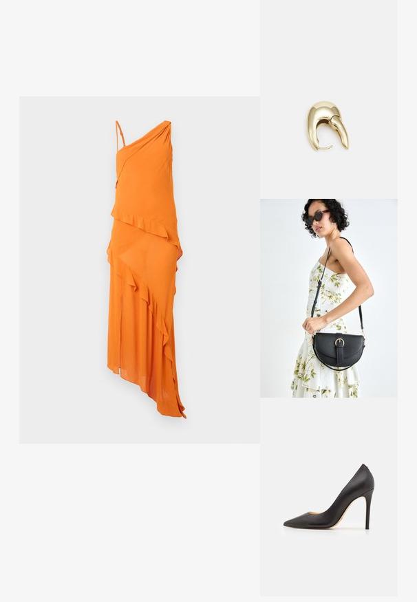 Orange asymmetrisches Kleid mit einem eleganten Drapierungdesign, das einen Rüsche-Akzent und dünne verstellbare Träger aufweist. Glatte Textur, leichtes Material.; Schwarze Leder-Pumps mit hohem Absatz, spitz zulaufender Zehenpartie und glatter Oberfläche, ausgestattet mit einem schmalen Absatz und minimalistisches Design.; Schwarze Lederhandtasche mit geschwungener Form, abnehmbarem Tragegurt und goldenen Beschlägen. Die Tasche verfügt über einen Deckel mit einer Schnallen-Details.; Ohrringe aus goldfarbenem Metall mit einem schlanken, geschwungenen Design. Sie verfügen über eine markante, spitze Form, eine polierte Oberfläche und einen Scharnierverschluss.
