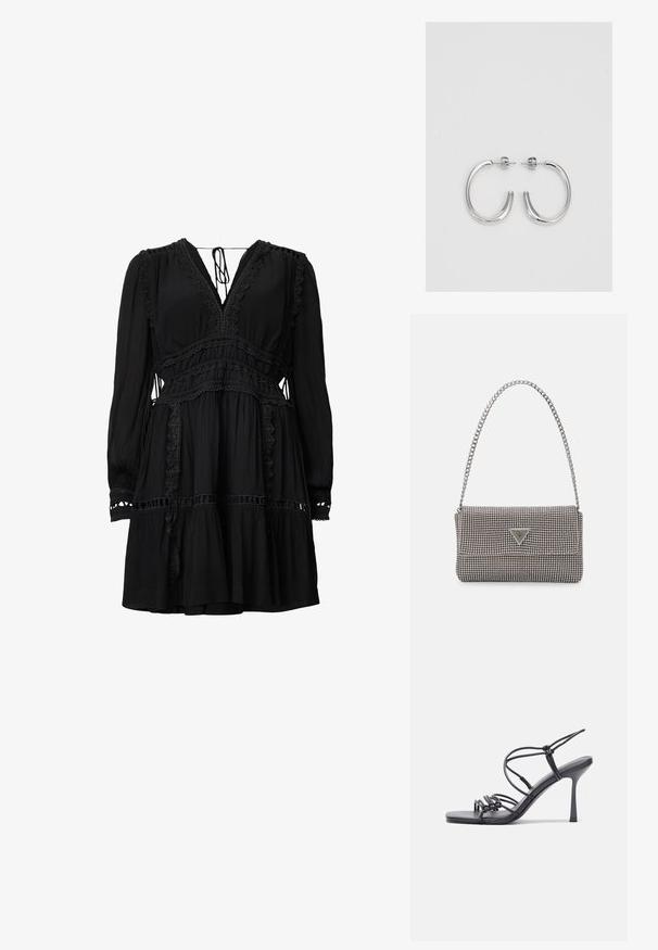 Čierne šaty s dlhými rukávmi, výstrihom do V a zložitou čipkovou lemovkou. Obsahujú naťahované vrstvy a pás s šnúrkou, vyrobené z ľahkého materiálu.; Čierne sandále na vysokom podpätku majú tenké remienky s uzlovým dizajnom, hladký štvorcový špičku a elegantný stiletto podpätok.; Svetlošedá metalická kabelka s reťazovým popruhom, ozdobená malými kruhovými kovovými štítkami a trojuholníkovým logom značky.; Strieborné kruhové náušnice s hladkým a lesklým povrchom. Okrúhly tvar, ľahký dizajn, s uzáverom na kolík.