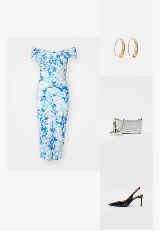 Kék, fehér virágmintás, válltól elálló ruha, amely ráncolási részletekkel és testhezálló szabással rendelkezik, texturált anyagból készült.; Fekete lakk bőr kötött magassarkú cipő, hegyes orral és karcsú sarokkal, finom kivágásos dizájnnal. Az övön arany csatt található.; Ezüst bőr keresztpántos táska texturált felülettel, lánc- és pántdíszítéssel, valamint cipzáras záródással. Elöl logó található.; Aranyszínű fémből készült karika fülbevalók ívelt, hosszúkás formával. Simaságával és fényes felületével, valamint lekerekített végével további részletekkel bővül.