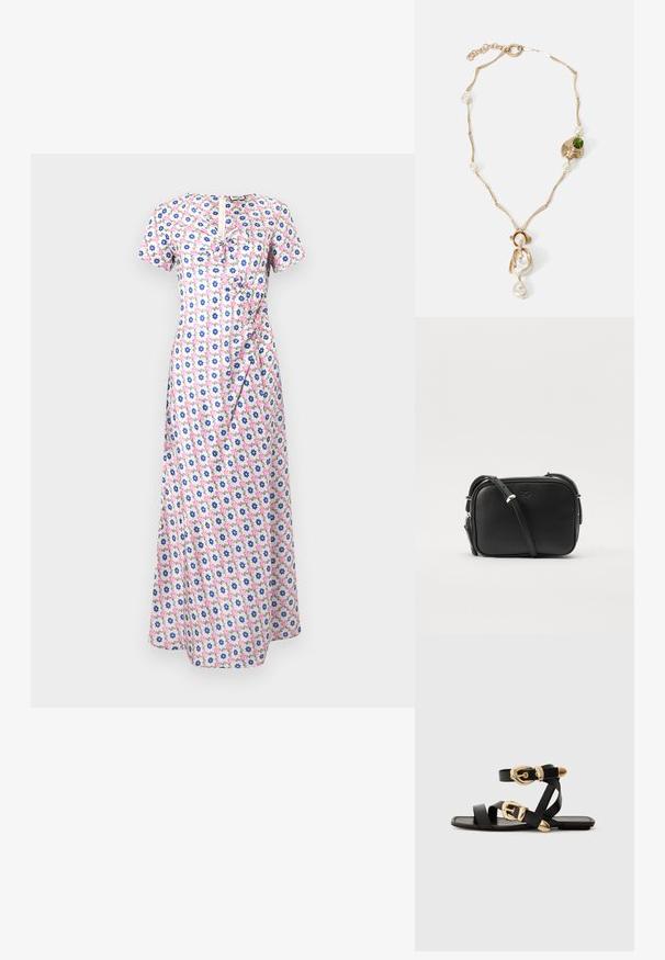 Květinové maxi šaty s krátkým rukávem, s růžovým, modrým a bílým vzorem, upnutým pasem a volánkovým detailem po přední straně.; Černé kožené sandály s pozlacenými přezkami, s vícero popruhy a plochou podrážkou pro nošení s otevřenou špičkou.; Černá kožená taška přes rameno s obdélníkovým designem, stříbrnými detaily, nastavitelným popruhem a decentním vystouplým logem.; Zlatý náhrdelník s propletenými články, bílými perlami a akcentem zeleného kamene. Obsahuje složité detaily a zapínání.