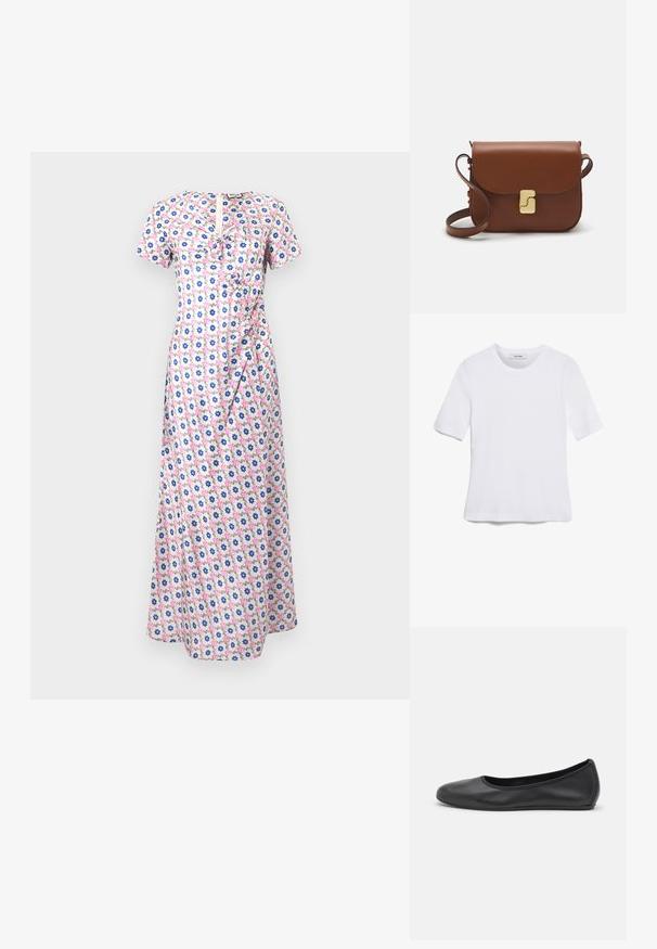 Blumiges Maxikleid mit kurzen Ärmeln, das ein pinkes, blaues und weißes Muster aufweist, eine taillierte Taille hat und eine Rüsche entlang der Vorderseite. ; Weißes kurzärmliges T-Shirt aus geripptem Stoff. Runder Halsausschnitt, normale Passform und dezente Nähte. Keine Muster oder Grafiken.; Schwarze Leder-Ballettschuhe mit abgerundeter Spitze, glatter Textur, minimalen Nähdetails und einem flexiblen Sohlen-Design.; Braune Ledertasche mit Klappenverschluss, Beschlägen in Goldfarbe, einem Schultergurt und einer glatten Oberfläche. Kompakte rechteckige Form.