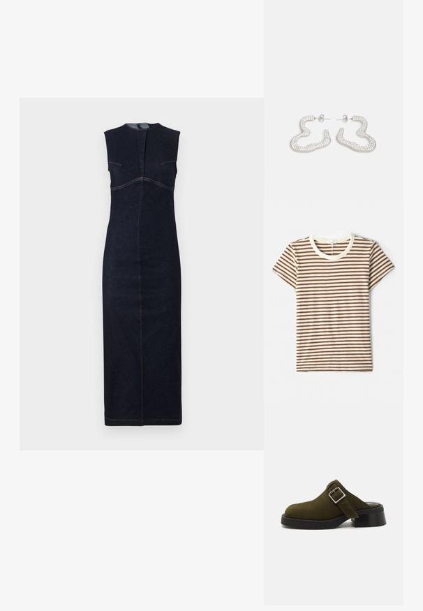 Sportmax GERANIO - Džinsa auduma kleita - midnight blue; Svītrainā T-kreklā ir brūnas un baltas horizontālās svītras, īsās piedurknes un krēmkrāsas apkakle, izgatavota no mīksta, teksturēta auduma.; Olive krāsas zamšs mūlis ar zemu, masīvu melnu papēdi. Iekšējā sānu siksna ar sudraba sprādzi regulēšanai. Kopumā gluda tekstūra.; Sudraba tonī izgatavoti auskari ar viļņveidīgu, abstraktu dizainu, rotāti ar mazām, spīdīgām kristāla pērlītēm. Droša kniedes aizmugurējā aizdare.