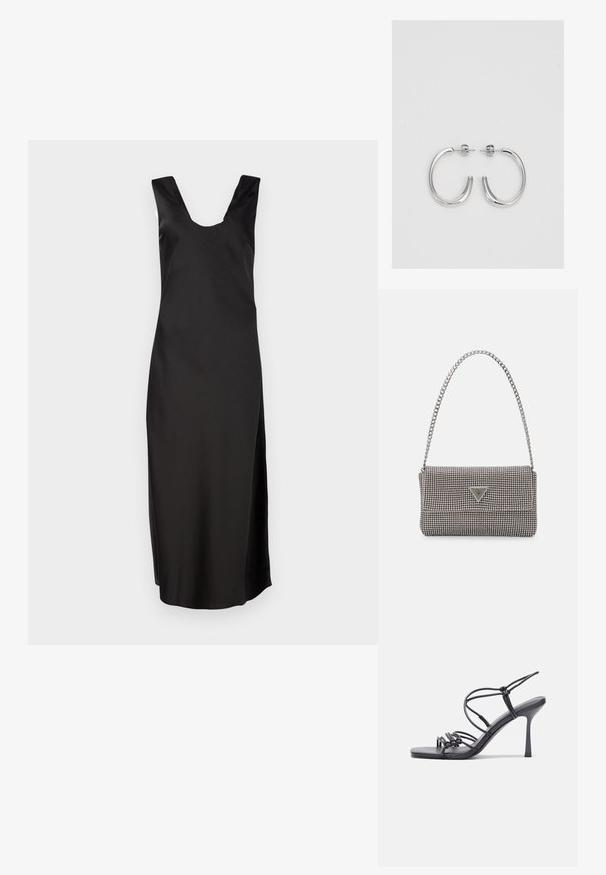 Juoda be rankovių suknelė su giliu V iškirpimu, pagaminta iš lygaus audinio. Turi prigludusią siluetą ir siekia kelių ilgį be raštų.; Juodos aukštakulnės sandalai pasižymi plonyčiais dirželiais su mazgo dizainu, lygiu kvadratiniu pirštu ir elegantišku stiletto kulnu.; Šviesiai pilka metalinė rankinė su grandinėlės dirželiu, papuošta mažais apvaliais metaliniais smeigėmis ir trikampiu prekės ženklu.; Sidabrinės auskarai žiedai su lygiu, blizgiu paviršiumi. Suapvalinta forma, lengvas dizainas, su uždarymu ant smeigtuko.