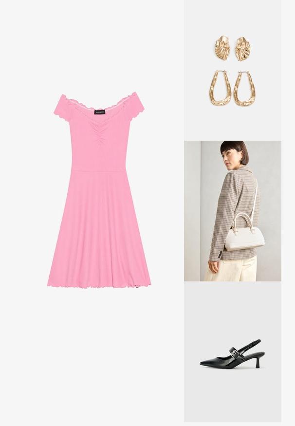 Rosa off-the-shoulder-klänning i ribbat material med en rynkad byst, utsvängd kjol och volanger på ärmarna och fållen.; Svarta patentläder slingback-klackar med spetsig tå och en liten blockklack, med en silvrig spänneaccent på remmen.; Vitt strukturerat handväska med korta handtag och en axelrem, med gyllene detaljer och texturerat material, visad mot en grå bakgrund.; Örhängen i guldton med texturerade, vågiga former. Inkluderar skulpturala clip-on-stift och öppen hoop-design med hamrad finish.