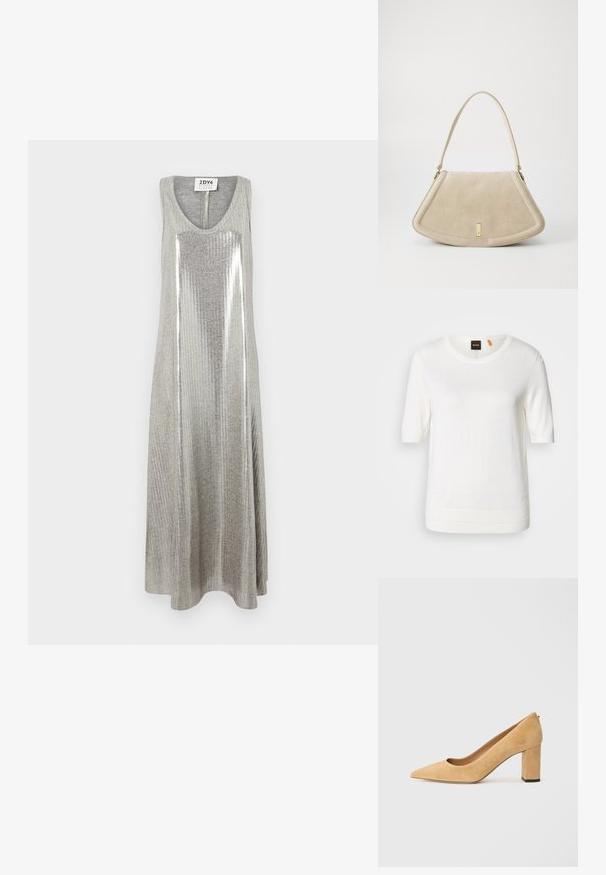 Graues ärmelloses Maxikleid mit einem Rundhalsausschnitt, das eine vertikale gerippte Textur aufweist und glänzende silberne Akzente in der Mitte hat.; Weißes kurzärmeliges Strickoberteil mit Rundhalsausschnitt, geripptem Saum und weicher Textur. Logostreifen mit orangem Akzent am Kragen.; Beige Wildleder-Pumps mit hohem Absatz, spitz zulaufend und mit einem klobigen Blockabsatz. Das Material hat eine weiche Textur mit einer glatten Oberfläche.; Beige Wildleder-Handtasche mit einer abgerundeten dreieckigen Form, einem einzelnen Riemen und einem goldfarbenen Hardware-Detail auf der Vorderseite.
