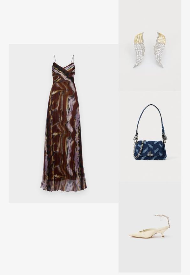 Długa sukienka maxi z drukowanym wzorem, z cienkimi ramiączkami, w fasonie z plisowanymi detalami w odcieniach brązu, fioletu i czerni, z abstrakcyjnym wzorem.; Kremowe szpilki typu slingback z czubkiem w szpic, cienkim paskiem z przodu i ozdobnym paskiem na kostkę, na białym tle.; Granatowa torebka z tkaniny o textured wzorze, ze srebrnymi akcentami i odpinanym łańcuchem. Posiada zapięcie na klapkę oraz akcent z logo.; Dwa kolczyki w kształcie skrzydeł, wykonane z metal w srebrnym odcieniu z przezroczystymi, okrągłymi cyrkoniami oraz akcentami w złotym odcieniu w wielowarstwowym wzorze.