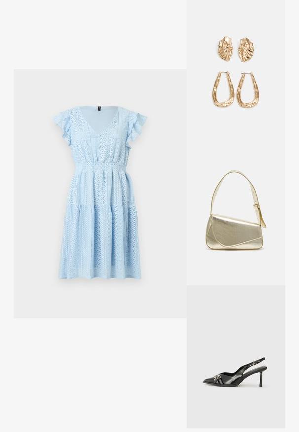 Ανοιχτό γαλάζιο φόρεμα με V λαιμόκοψη, κοντά ρυτιδωτά μανίκια και τσαλακωμένη μέση. Το ύφασμα διαθέτει περίπλοκες δαντέλες και φούστα με διαδοχικά στρώματα.; Μαύρο παπούτσι slingback από πατέντο δέρμα με μυτερή μύτη, λουράκια στον αστράγαλο που διαθέτουν ασημένιες αγκράφες και μεταλλικά στοιχεία, και λεπτό τακούνι.; Χρυσή μεταλλική τσάντα χειρός με δομημένο σχέδιο, λεία υφή και ρυθμιζόμενο λουρί. Διαθέτει μοναδικό τριγωνικό σχήμα και μινιμαλιστική ραφή.; Χρυσά σκουλαρίκια με υφή, κυματιστά σχήματα. Περιλαμβάνουν γλυπτικά κλιπ-σε σκουλαρίκια και σχέδιο ανοιχτού σκουλαρικιού με σφυρήλατη επιφάνεια.