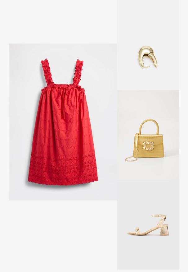 Rød ermeløs kjole med volangbelagte stropper, elastisk midje og brodert blomsterbord, med en uregelmessig kant nederst.; Gylne metalliske hælsandaler med en vinkelret blokhæl, to stropper over foten og en justerbar ankelstropp. Jevn tekstur.; Gul faux-krokodille veske med en strukturert design, toppen håndtak, avtagbar kjede stropp, og dekorativ krystallbortsettelse på låsen.; Gullfarget metalløredobber med et elegant, buet design. Har en karakteristisk spiss form, polert overflate og hengsel-lukking.