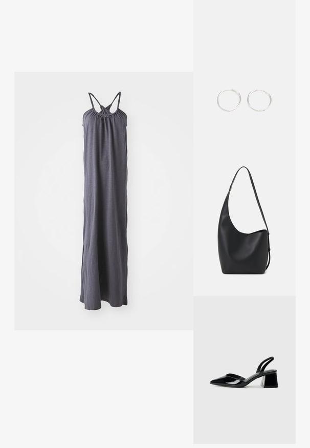 Tamsiai pilkos spalvos maxi suknelė su surinktu kaklu ir reguliuojamomis petnešėlėmis. Savyje turi šoninius įpjovimus, kad būtų lengviau judėti. Ilga, plazdanti forma.; Juodos lakuotos odinės šlepetės su smailiu pirštu ir geometriniu bloko kulnu. Turi elegantišką, minimalistinį dizainą ir lygų paviršių.; Juodas odinis hobo maišas su lygiu paviršiumi, kreipta forma ir viena reguliuojama rankena; turi platų atidarymą viršuje.; Sidabrinės auskarai žiedai su sėslia, apvalia forma, pasižymintys lygia paviršiumi ir be matomų puošmenų. Svoris nenurodytas.