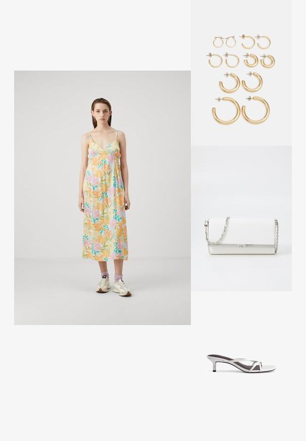 Blomster maxi kjole i blødt, letvægtsstof. Har pastelfarver, justerbare spaghetti skulderstropper og en løs pasform med sammensyning på brystet.; Sølvsandaler med hæl og krydsremdesign, en glat tekstur og spids tå. Hælen er cirka fem centimeter høj.; MICHAEL Michael Kors MONA - Skuldertasker - optic white; Sæt af guldøreringe med forskellige størrelser og designs, herunder små, mellemstore og store stilarter, med glatte metaloverflader.