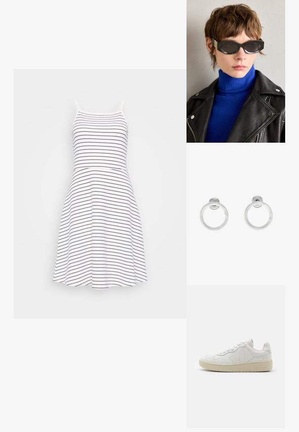 Dryžuotas be rankovių suknelė balta ir tamsiai mėlyna. Prigludusi krūtinė pereina į plačią sijoną. Pagaminta iš minkštos, lengvos medžiagos.; Baltos odinės sportinės bateliai su perforuota pirštų zona, kontrastinga bežine gumine vibramu ir logotipų akcentais šone ir kulne. Minimalistinis dizainas.; Juodi akiniai nuo saulės su apvaliais kraštais ir tonuotais lęšiais. Su auksiniu akcentu ant kojelių. Dėvimi su mėlyna raukinėta golfo tipo palaidine ir odine striuke.; Sidabriniai metaliniai auskarai žiedų pavidalu su šveitimo tekstūra, turintys apvalų dizainą ir skaidrų laikiklį saugiam dėvėjimui.