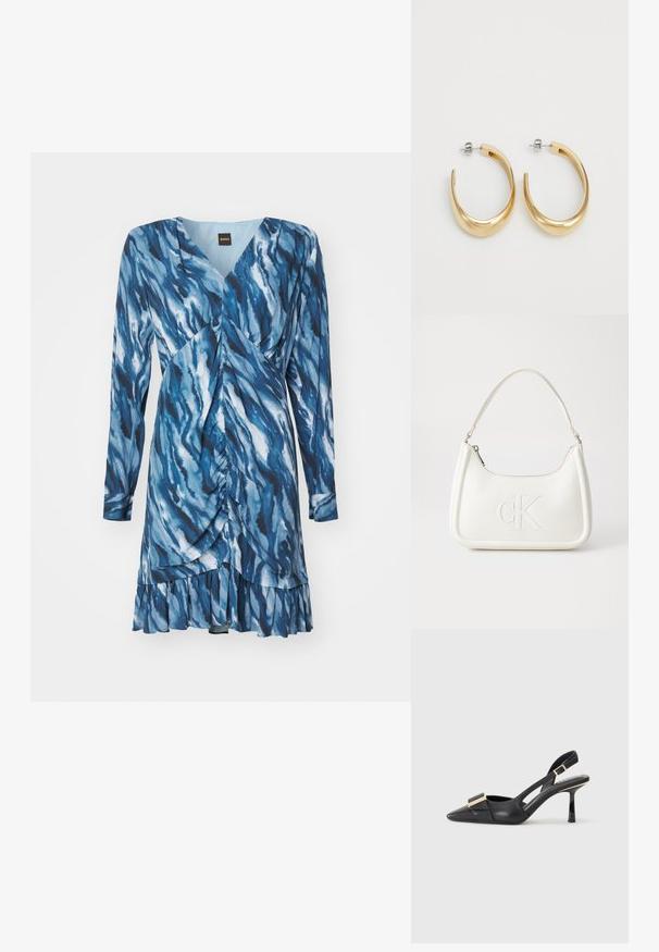Modrá šaty s vlnitým vzorom, dlhé rukávy, výstrih do V a detail s ruchingom. Obsahujú rozšírený lem s volánom. Vyrobené z jemného materiálu.; Čierne kožené slingback topánky s špicatou špičkou, štíhlym podpätkom a akcentom zlatého tónu na priehlavku. Hladká textúra a štruktúrovaný dizajn.; Biela kožená kabelka s zakriveným tvarom, na prednej strane s embosovaným logom "CK" a jedným ramenným popruhom. Zipsové zapínanie navrchu.; Zlaté kruhové náušnice s hladkým, zakriveným dizajnom. Vyrobené z kovu, s elegantným povrchom a uzáverom na zadnej strane.