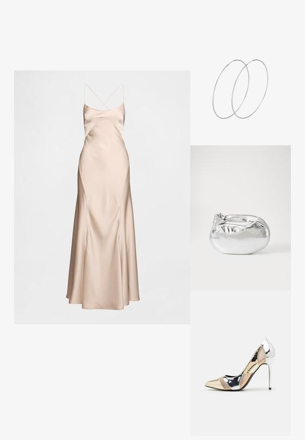 Robe de soirée en satin beige à fines bretelles, avec un corsage ajusté, une silhouette drapée et un ourlet évasé. Texture lisse avec une légère brillance.; Chaussure à talon aiguille à bout pointu avec un schema de couleurs argent, or et nude. Fini brillant avec un design découpé, dotée d'un talon stiletto.; Pochette en métal argenté avec une forme douce et arrondie et un fermoir en haut noué. Fabriquée en simili cuir lisse.; Boucles d'oreilles en argent au design minimaliste. Forme circulaire, texture lisse et profil fin. Légères avec une finition polie.