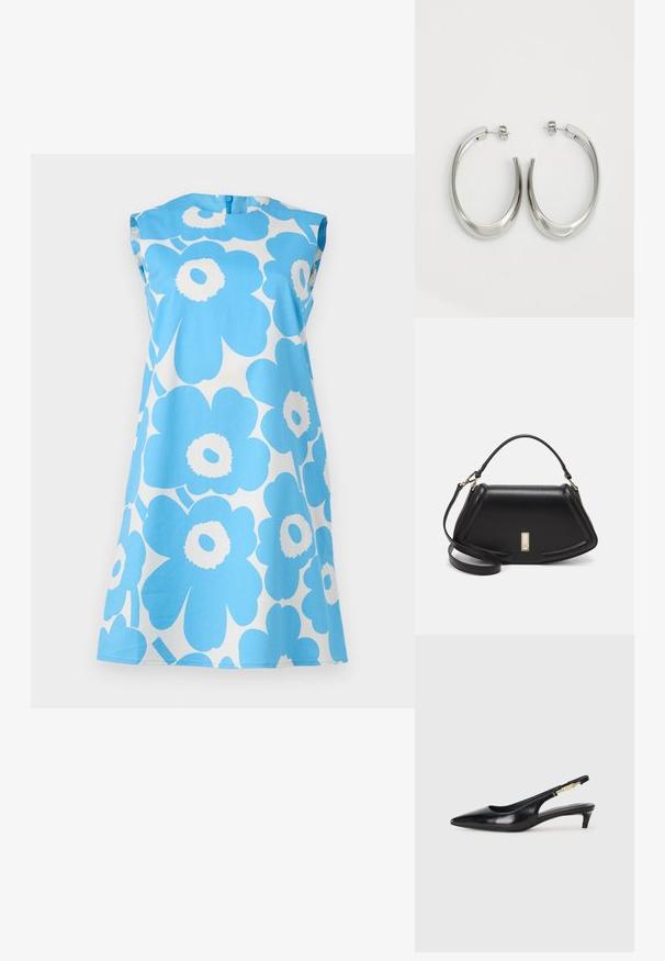 Niebieska sukienka w kwiaty z dużymi białymi wzorami stokrotek, krótkimi rękawami, okrągłym dekoltem i zapięciem na zamek z tyłu. Wykonana z lekkiego materiału.; Czarne skórzane szpilki typu slingback z ostrym noskiem, posiadające smukły obcas i złoty akcent na regulowanym pasku. Gładka tekstura.; Czarna skórzana torebka o strukturalnym designie, z przyciętą formą, górnym uchwytem i złotymi akcentami. W zestawie regulowany pasek na ramię.; Srebrne kolczyki-hoop o gładkim, zakrzywionym designie. Posiadają błyszczące metaliczne wykończenie i zapięcie na sztyft. Brak widocznych wzorów lub akcentów.