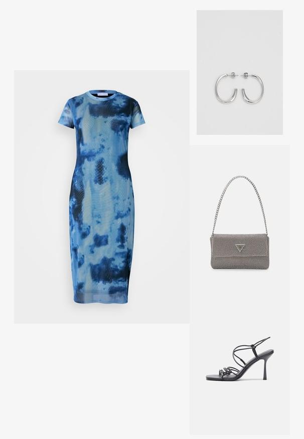 Sinine tie-dye midi kleit, mis on valmistatud kerge materjaliga, lühikeste varrukatega, ümmarguse kaelusega ning vormiga, millel on sile tekstuur.; Mustad musta värvi kontsandaalid on varustatud peente rihmadega, millel on sõlmekujundus, siledad ruudukujulised varbad ja stiilne stilettokonts.; Helehall metallik handbags, millel on kett, kaunistatud väikeste ümmarguste metallist õmblustega ja kolmnurkse brändi logoga.; Hõbedased rõngaskõrvarõngad, millel on sile ja läikiv pind. Ümar kuju, kerge disain, millel on post-tagumise kinnituse süsteem.