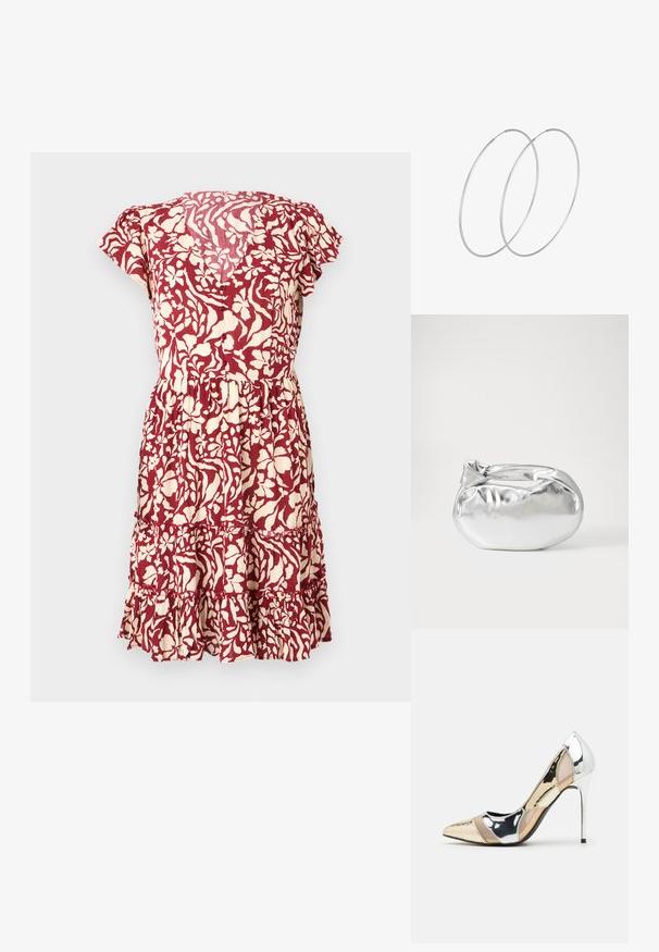 Haljina s cvjetnim uzorkom u burgundiju i krem boji, s kratkim rukavima, strukom koji se čvrsto uklapa i višeslojnim volanima na rubu. Lagani materijal s teksturiranim finišem.; Cipele s visokom potpeticom i špicastim vrhom u srebrnoj, zlatnoj i nude boji. Sjajan finiš s izrezbarenim dizajnom, s potpeticom u obliku stiletto.; Srebrna metalik torbica s mekim, zaobljenim oblikom i čvorastim zatvaranjem na vrhu. Izrađena od glatke sintetičke kože.; Srebrne okrugle naušnice s minimalističkim dizajnom. Kružni oblik, glatka tekstura i tanak profil. Lagane s poliranim završetkom.