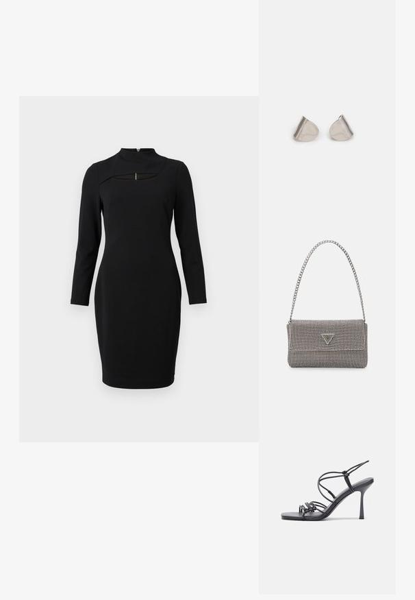 Czarna sukienka z długim rękawem o wysokim dekolcie, z wycięciem w kształcie klucza poniżej kołnierza, wykonana z gładkiego, elastycznego materiału.; Czarne sandały na wysokim obcasie mają cienkie paski z węzłowym wzorem, gładki, kwadratowy czubek i smukły obcas w stylu szpilki.; Jasnoszara metaliczna torebka na łańcuszku, ozdobiona małymi okrągłymi metalowymi ćwiekami oraz trójkątnym logo marki.; Srebrne metalowe kolczyki o gładkim, kroplowym kształcie i wypolerowanym wykończeniu. Delikatne grawerunki dodają szczegółów. Minimalistyczny design.