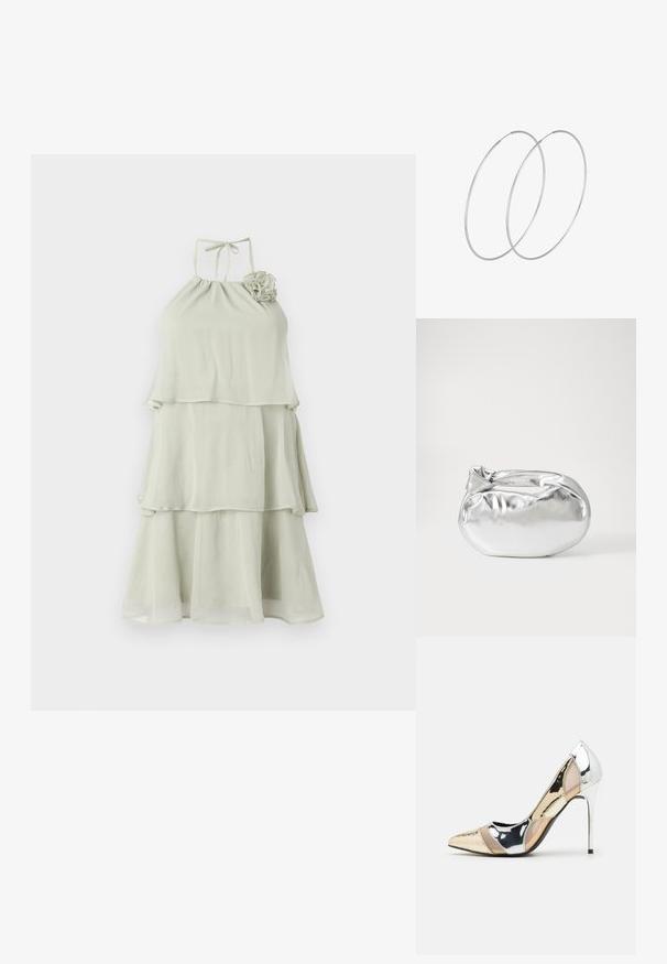 Ljusgrön halterneckklänning med ett lager-på-lager design, har en rynkad halsringning och en blomdetalj på vänster axel.; Spetsig tå högklackad sko med en färgpalett av silver, guld och nude. Glansig yta med utskärningsdesign, utrustad med en stilettklack.; Silverfärgad metallisk påse med en mjuk, rundad form och en knutstängning upptill. Tillverkad av ett mjukt material i konstläder.; Silverfärgade hoopörhängen med en minimalistisk design. Cirkulär form, slät yta och tunn profil. Lätta med en polerad finish.