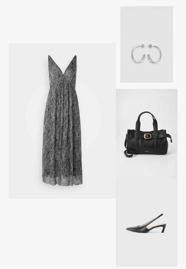 Schwarz-weiß gemustertes Kleid mit V-Ausschnitt, ärmellosem Design und einem fließenden, gerafften Oberteil, das bis zum Knöchel reicht.; Schwarzer spitz zulaufender Slingback-Schuh mit niedrigem Absatz, der aus glattem Leder gefertigt ist und seitliche Ausschnitte für Atmungsaktivität aufweist.; Schwarze Lederhandtasche mit strukturiertem Design, doppelten oberen Griffen, goldfarbenem Schnallenakzent und geprägtem Markenlogo auf der Vorderseite.; Silberne Creolen mit einer glatten, glänzenden Oberfläche. Abgerundete Form, leichtes Design, mit einer Steckverschluss.