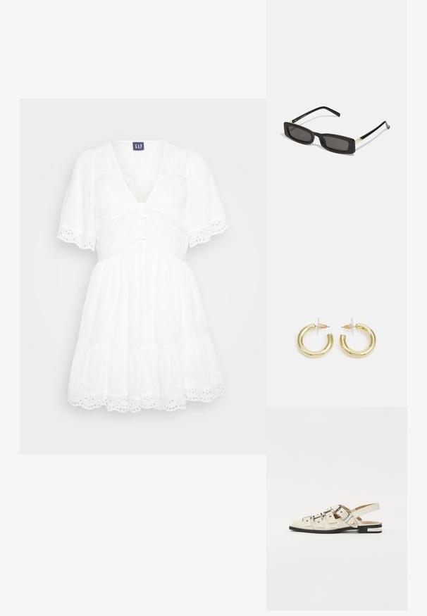 Biała sukienka z dekoltem w kształcie litery V, krótkimi bufiastymi rękawami, guzikiem z przodu i koronkowym wykończeniem. Posiada warstwową spódnicę i teksturowany materiał.; Sandały typu slingback z białej skóry, z wieloma szerokimi paskami i srebrnymi klamrami; płaska podeszwa z małym czarnym obcasem i metalicznymi akcentami.; Czarnie prostokątne okulary przeciwsłoneczne z ciemnymi soczewkami, błyszczącymi plastikowymi oprawkami i złotymi akcentami na zausznikach. Minimalistyczny design i smukły kształt.; Złote kolczyki w kształcie kółek o gładkim, błyszczącym wykończeniu. Okrągły design z małym klipsem i przezroczystym zapięciem zapewniającym bezpieczne noszenie.