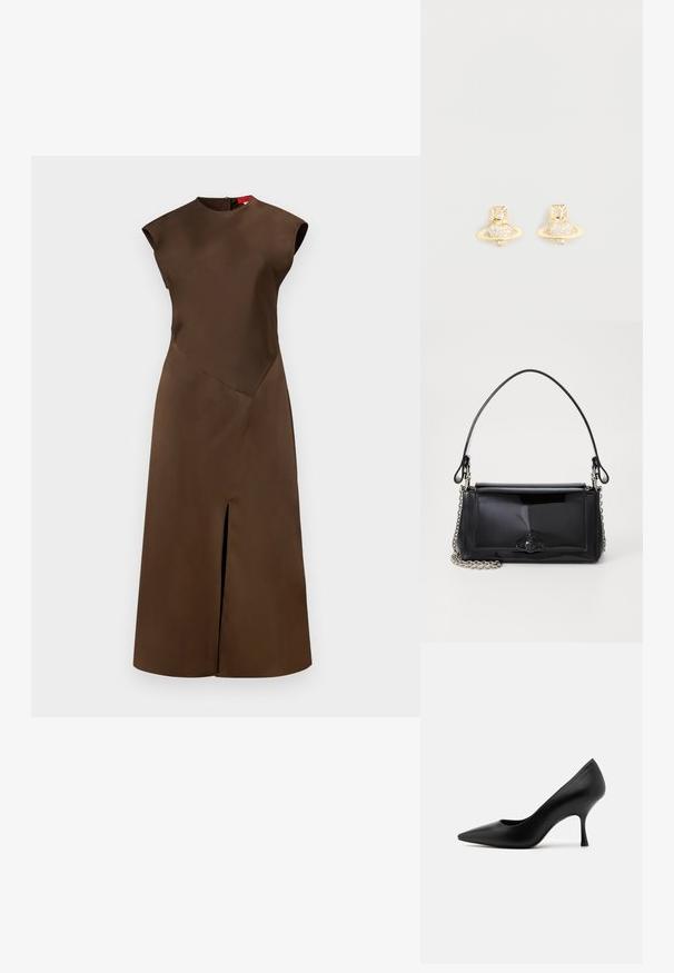 Rochie fără mâneci de culoare maronie, cu un design unghiular, realizată dintr-un material neted. Prezintă un gât înalt și o fante în față pentru un detaliu suplimentar.; Pantofle negre din piele, cu toc înalt și vârf ascuțit, având o textură netedă și o siluetă clasică.; Geantă din piele patent neagră, cu o formă rectangulară, mânere din lanț și un accent distinctiv din metal în centru. Textură netedă.; Cercei cu tije de ton auriu, având un design inspirat de Saturn, cu o bandă texturată și cristale circulare încorporate pentru un plus de strălucire.