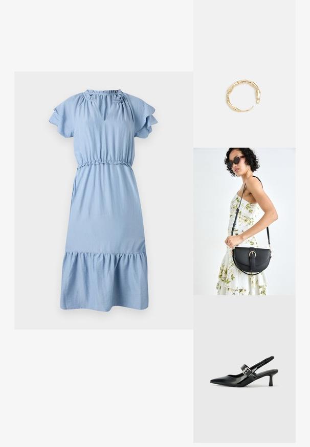 Hellblaues Baumwollkleid mit kurzen, gerafften Ärmeln, einer gerafften Taille und einem ausgestellten Saum. Mit einem Schlüssel-Ausschnitt-Detail.; Schwarze Lackleder Slingback-Absätze mit spitzem Zeh und kleinem Blockabsatz, ausgestattet mit einem silbernen Schnallenakzent am Riemen.; Schwarze Lederhandtasche mit geschwungener Form, abnehmbarem Tragegurt und goldenen Beschlägen. Die Tasche verfügt über einen Deckel mit einer Schnallen-Details.; Goldfarbener Ring mit einem organischen, gedrehten Design, glatter Oberfläche und sich verjüngenden Enden, was ein modernes, skulpturales Erscheinungsbild erzeugt.