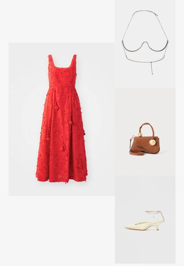 Rotes ärmelloses Kleid mit quadratischem Ausschnitt, verziert mit floralen Stickereien, Quastenakzenten und in einer fließenden Maxilänge.; Spitze, gelbe Satin-Slingback-Schuh mit niedrigem Absatz und einem dekorativen Kettenknöchelriemen mit Strasssteinen. Glatte Textur, minimalistisches Design.; Braune Lederhandtasche mit wellenförmigem Design, ausgestattet mit zwei kreisförmigen goldenen Akzenten und einem abnehmbaren Schulterriemen für vielseitigen Tragekomfort.; Cult Gaia ASHA BODY JEWELRY - Sonstige Accessoires - bright shiny silver-coloured