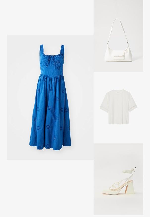 Haljina bez rukava od plave pamučne tkanine s naboranom suknjom, koja ima vezeno tamnoplavo cvjetni uzorak i detalj s vezivanjem na dekolteu.; Bjela majica kratkih rukava od pamuka, s dekorativnom čipkastom obrubom duž rukava i okruglim izrezom.; Bijela sandala na visokoj potpetici s debelim petom, s remenom i vezanjem oko gležnja. Glatka tekstura s platformom sprijeda za dodatnu visinu.; Bijela sintetička torbica s trokutastim oblikom, ravnim prednjim poklopcem i detaljem u obliku mašne, podesivom remenom, glatkom teksturom i minimalističkim dizajnom.