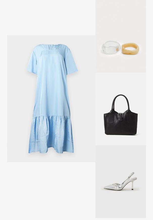 Hellblaues, kurzärmliges Kleid aus glattem Stoff. Verfügt über einen Rüschen-Saum und einen abgerundeten Ausschnitt mit Rückenverschluss.; Silberner Slingback-High-Heel-Schuh mit spitz zulaufender Zehenpartie, metallic-finish, zwei dekorativen Riemen und einem schlanken Absatz mit schwarzer Spitze.; Schwarze Leder-Tote mit glatter Textur, strukturiertem Design, zwei Griffen und einem auffälligen silbernen Schnallen-Detail auf der Vorderseite.; Klare und bernsteinfarbene Harzringe, einer glatt und transparent, der andere mit einer strukturierten, bernsteinfarbenen Oberfläche. Beide haben ein abgerundetes, massives Design.