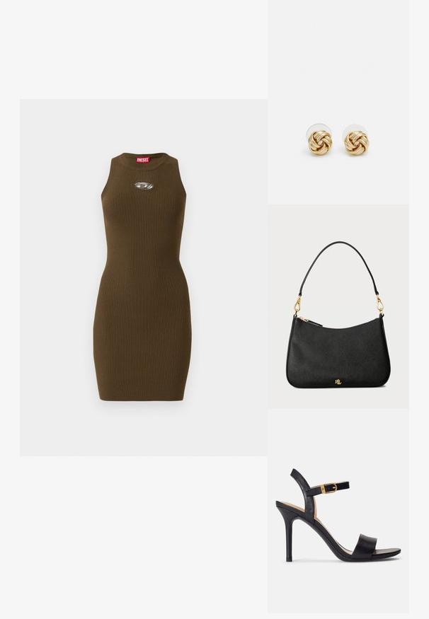 Ärmelloses, geripptes braunes Strickkleid mit Rundhalsausschnitt, figurbetontem Schnitt, ovalem metallischem Logo auf der Brust und rotem Markenetikett im Kragen.; Schwarze Sandalen mit hohen Absätzen und glattem Leder-Obermaterial, offene Zehenpartie und einem Design mit einem einzigen Riemen, verziert mit einer goldenen Schnalle.; Schwarze Leder-Handtasche mit strukturiertem Design, ausgestattet mit einem Reißverschluss, einem abnehmbaren Tragegurt und goldenen Hardware-Details.; Goldfarbene Ohrstecker mit Knoten in gedrehter Ausführung. Jeder Ohrstecker verfügt über eine runde, transparente Rückseite für sicheren Halt.