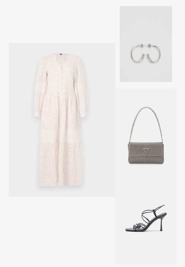 Biele, dlhé šaty s rukávmi, s gombíkovým zapínaním, textúrovanou látkou s vyšívanými vzormi a volánovou sukňou.; Čierne sandále na vysokom podpätku majú tenké remienky s uzlovým dizajnom, hladký štvorcový špičku a elegantný stiletto podpätok.; Svetlošedá metalická kabelka s reťazovým popruhom, ozdobená malými kruhovými kovovými štítkami a trojuholníkovým logom značky.; Strieborné kruhové náušnice s hladkým a lesklým povrchom. Okrúhly tvar, ľahký dizajn, s uzáverom na kolík.