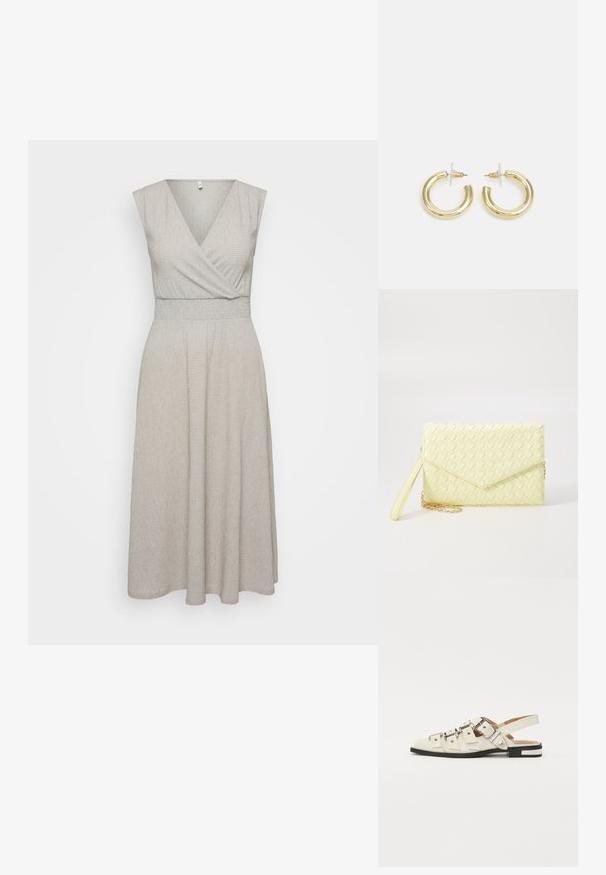 Halterska obleka v svetlo sivi tkanini z teksturiranim vzorcem, oprijet pas in tekoča krila, ki segajo do sredine tele.; Sandal v slogu z odprtim peto v beli usnjeni obvali z več širokimi trakovi in srebrnimi zaponkami; ravni podplat z majhno črno peto in kovinskimi detajli.; Rumena pletena torbica za ključe z zapiralom, odstranljivim zapestnim trakom in zlatim verižnim poudarkom. Gladka tekstura in pravokotna oblika.; Zlate uhane v obliki obročkov z gladko, sijočo površino. Krožna zasnova s majhnim nosilcem in prozornim podplatom za varno nošenje.