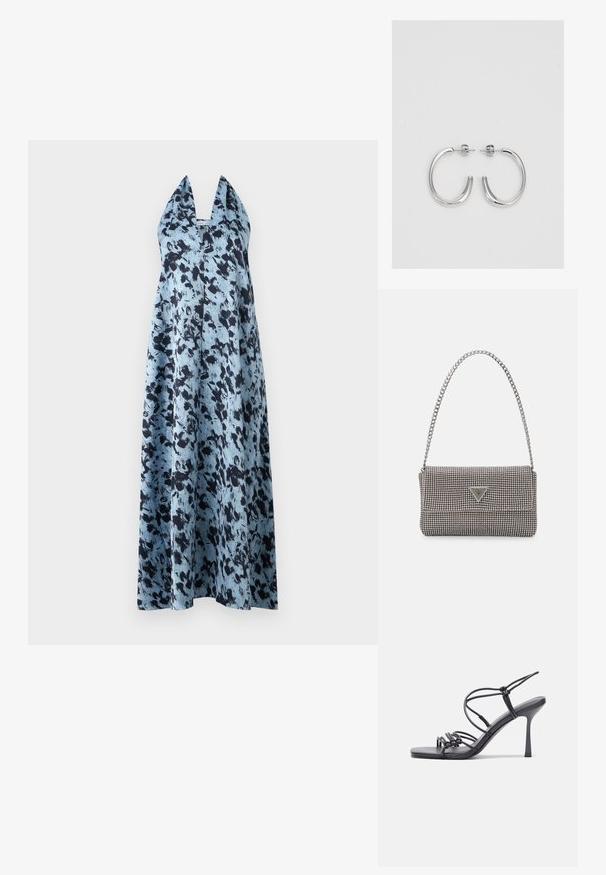 Sinine ja musta mustriga halter-stiilis maxi kleit, millel on sügav V-kaelus ja lahti, voolav siluett, valmistatud kergest materjalist.; Mustad musta värvi kontsandaalid on varustatud peente rihmadega, millel on sõlmekujundus, siledad ruudukujulised varbad ja stiilne stilettokonts.; Helehall metallik handbags, millel on kett, kaunistatud väikeste ümmarguste metallist õmblustega ja kolmnurkse brändi logoga.; Hõbedased rõngaskõrvarõngad, millel on sile ja läikiv pind. Ümar kuju, kerge disain, millel on post-tagumise kinnituse süsteem.