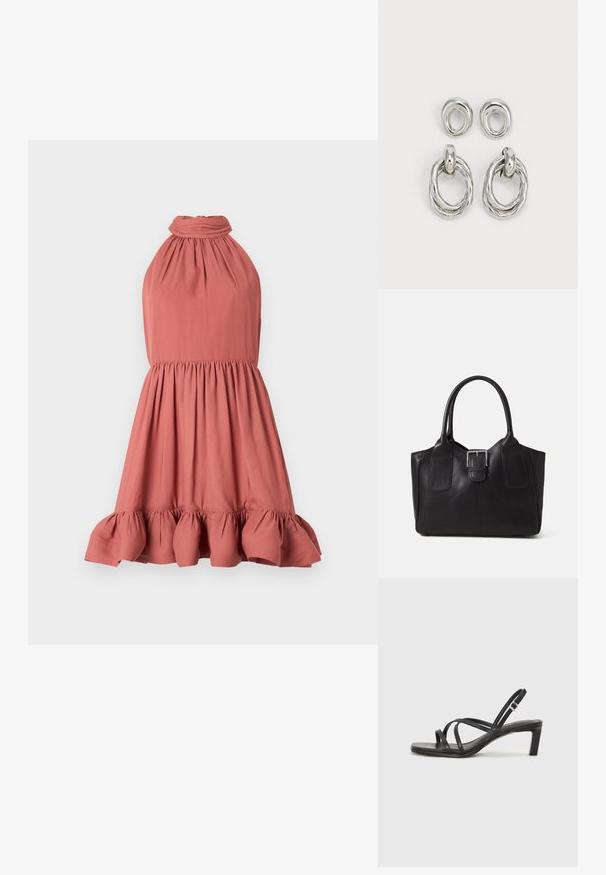 Kakla siksnas kleita maigi korallkrāsas audumā ar savilkta krūšu daļu un izplestu volānu apakšu, ar gludu tekstūru un vienkāršu dizainu.; Melnas strappy sandales ar kvadrātveida purngaliem un zemu bloku papēdi. Ievērojamas ar vairākiem plāniem siksniņām un regulējamu potītes siksniņu. Izgatavotas no gludas ādas.; Melnas ādas somiņa ar gludu tekstūru, strukturētu formu, divām rokturām un izteiktu sudraba sprādzi priekšpusē.; Sudraba tonēti metāla auskari ar divām dizaina variācijām: savītas apaļas gredzens un gluds apaļš pīrsings. Atstarojoša virsma pastiprina eleganci.