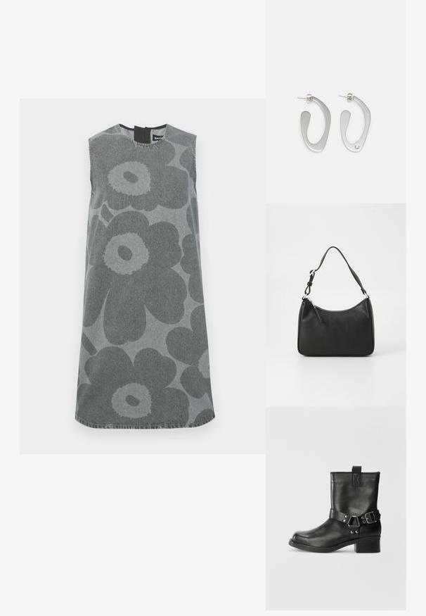 Ujjatlan szürke farmerruha, amelyet nagy, sötétszürke virágminták díszítenek. Kerek nyakkivágás, hátul kulcslyuk alakú nyitással és egyenes sziluettel.; Samsøe Samsøe SABRENTA - Cowboy/motoros bokacsizma - black; Fekete bőrtáska ívelt formával, egyetlen pánttal, cipzáras záródással és diszkrét logóval az elején. Simább textúra, minimalista dizájn.; Ezüst fém fülbevalók, amelyek folyékony, absztrakt formát ölelnek fel, fényes felülettel. Az egyik kis kristály díszítéssel kiemelkedik.