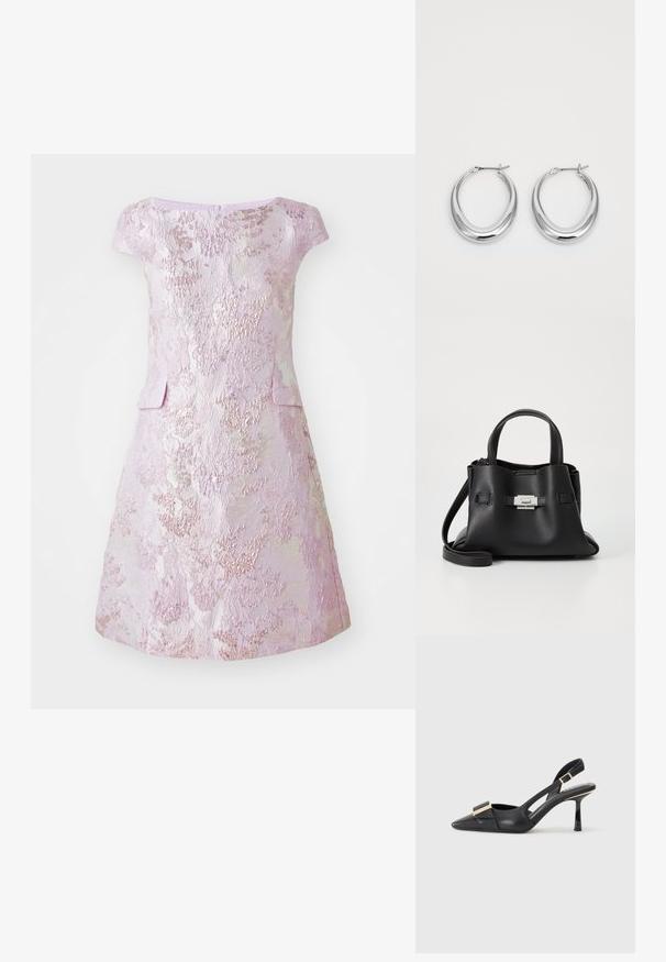 Marc Cain Vestito elegante - deep lavender; Scarpa slingback nera in pelle con punta affusolata, tacco sottile e dettagli in metallo dorato sulla tomaia. Texture liscia e design strutturato.; Borsa a tracolla in pelle nera con finitura textured, dotata di due manici superiori, una tracolla rimovibile e un dettagli di chiusura in argento.; Un paio di orecchini a cerchio a mezzaluna in argento lucido con chiusure a cerniera su uno sfondo bianco.