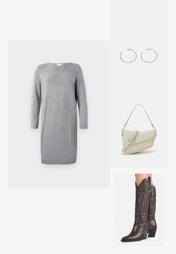 Grå strikket kjole med rund hals, lange ermer og ribbede mansjetter. myk tekstur, knelang design, minimalistsk stil.; Brune skinncowboystøvler med spiss tå og blokkhelt, med detaljerte sømmer og hevede detaljer på skaftet.; Liten kremfarget håndveske med teksturert overflate, lang justerbar stropp, kjedeakenter og klaffelukking. Detaljer i gullfarge.; Sølv hoops øredobber med en tvistet design, som har en polert finish og bakstøtte. Mål omtrent 3 cm i diameter.