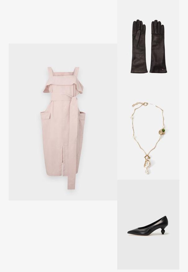 Světle růžové šaty s volánkovým výstřihem, širokými ramínky, páskem na uvázání a dvěma bočními kapsami. Mají rovný střih a rozparek na lemování.; Černá kožená vysoká bota na podpatku s špičatou špičkou a kulatým, zaobleným podpatkem. Hladká textura s elegantním, minimalistickým designem.; Weekend Max Mara SENAPE - Rukavice - nero; Zlatý náhrdelník s propletenými články, bílými perlami a akcentem zeleného kamene. Obsahuje složité detaily a zapínání.