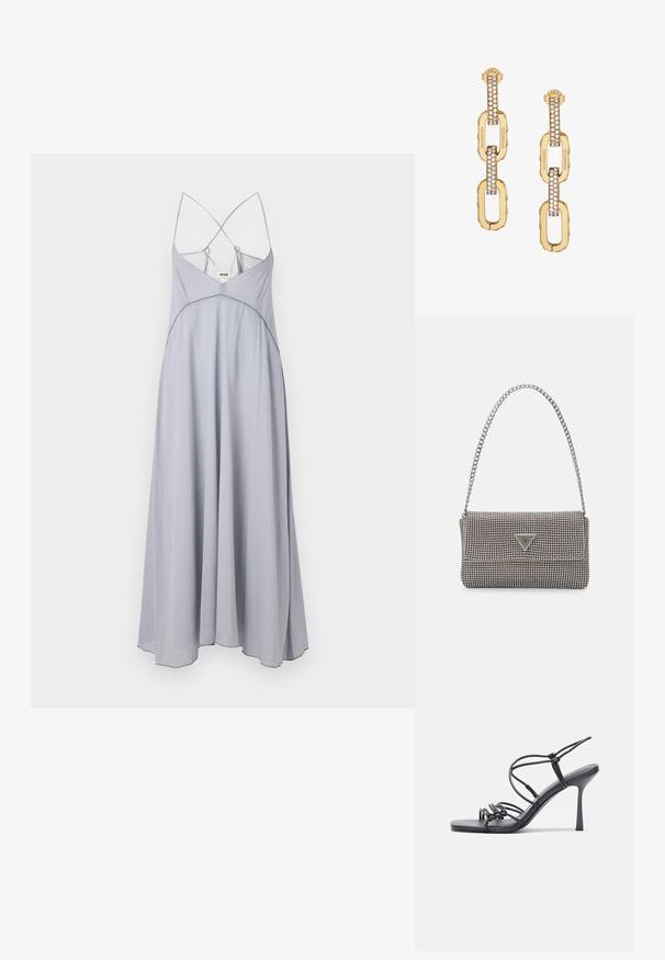 Svijetlosiva maxi haljina s tankim ukrštenim naramenicama, uskim korzetom i lepršavom A-linijom. Napravljena od glatkog materijala, minimalna detalj.; Crne sandale na visokoj potpetici imaju tanke trake s čvorastim dizajnom, glatki kvadratni vrh i elegantnu stiletto petu.; Svijetlosivi metalik ruksač s lancem, ukrašen malim okruglim metalnim zakovicama i trokutastim logotipom marke.; Zlatne naušnice s karikama koje imaju dizajn ukrašen prozirnim kristalom, s ugraviranim "GUESS" brendom i glatkom završnom obradom.