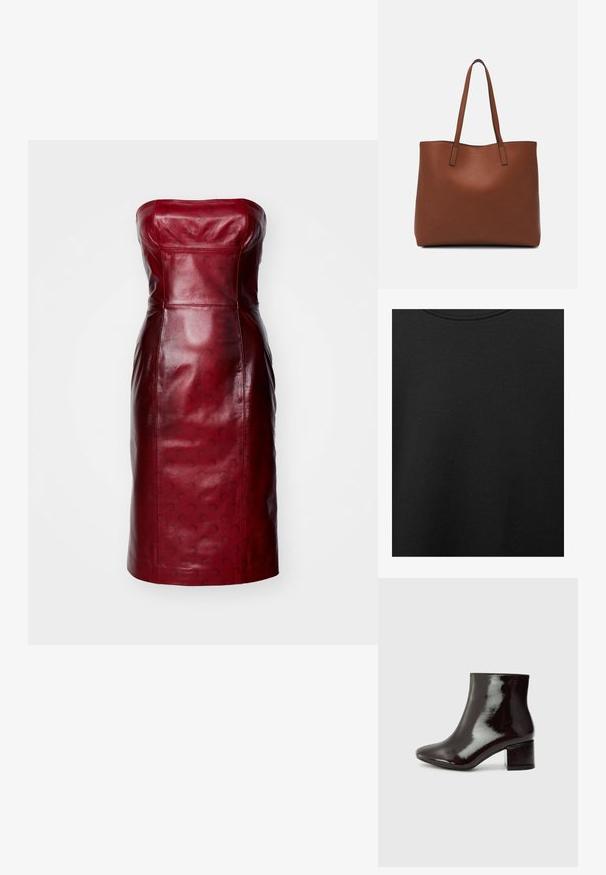 Rdeča usnjena obleka brez naramnic z oprijetim silhueto, gladko teksturo in diskretnimi vzorčnimi detajli. Do kolen, s ravnim robom.; Črn bombažni material z gladko teksturo in okroglo izrezom, ki ima subtilen, enakomeren vzorec. Brez vidnih logotipov ali akcentov.; Črne lakirane gležnjarje z ostrim nosom in debelim peto. Gladka tekstura z subtilnim sijajem in čistimi linijami, minimalističen dizajn.; Rjava usnjena torba z gladko teksturo, odprto zasnovo zgoraj in dvema naramnima trakovoma. Opremljena je z minimalnim šivanjem in brez vidnih kovinskih delov.