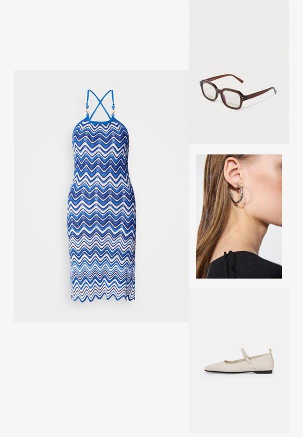 Robe en tricot avec un motif en zigzag dans des nuances variées de bleu et de blanc, dotée d'un col halter et de bretelles croisées dans le dos.; Ballerines blanches en cuir avec un bout pointu, une boucle sur le côté et un petit talon noir. Texture lisse et design minimaliste.; Lunettes rectangulaires translucides marron avec des verres transparents, une légère réflexion violette et de petits points décoratifs dorés aux coins avant.; Boucle d'oreille en argent avec une finition polie, présentant de petits détails en or et de forme ronde, portée sur le lobe.
