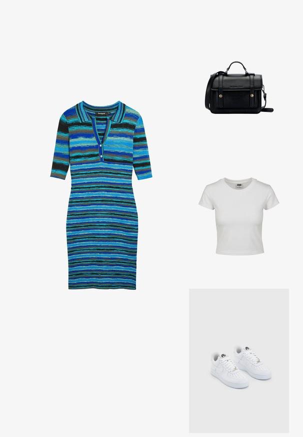 Sukienka dzianinowa w niebieskie, czarne i zielone paski, z kołnierzykiem polo, guzikami z przodu i rękawami o długości trzech czwarte. Teksturowana tkanina z prążkowanym wzorem.; Biała bawełniana koszulka z klasycznym okrągłym dekoltem, krótkimi rękawami i dopasowanym krojem. Brak widocznych wzorów lub akcentów.; Białe sneakersy Nike Air Force 1 z gładką skórzaną cholewką, perforowanym czubkiem, białymi sznurowadłami i czarnym logo na języku.; Czarna skórzana torebka na ramię o wyraźnej strukturze, z górnym uchwytem, regulowanym paskiem, przednią klapą i metalowymi akcentami. Posiada logo na przodzie.