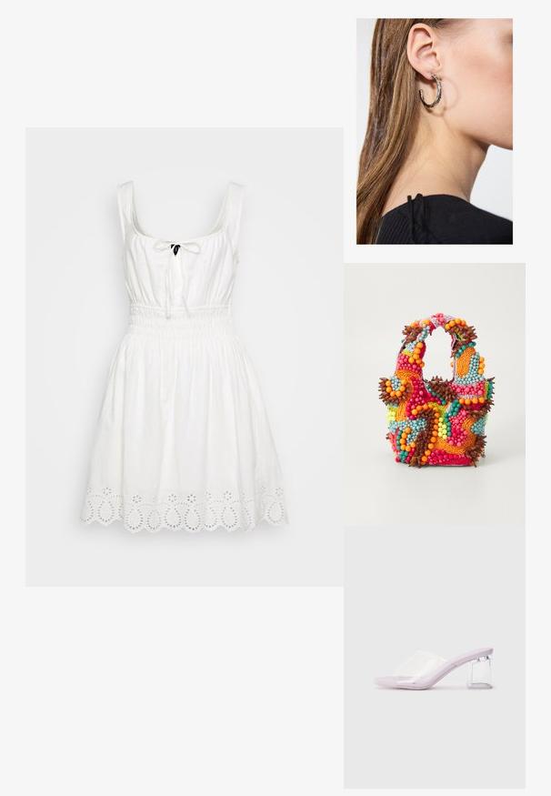 Biely ľanový šaty so štvorcovým výstrihom, smocked pásom a dekoratívnymi očkovými detailmi na leme. Obsahuje predné uzavretie na mašľu.; Fialové podpätky s otvorenou špičkou, jasnou plastovou vrchnou časťou a priehľadným blokovým podpätkom. Hladká textúra, minimalistický tvar.; Kabelka z korálkami s výraznými farbami: ružová, oranžová, modrá a hnedá. Textúrovaný povrch so vzorom kruhových korálkov a organických tvarov, pevným držadlom.; Strieborná kruhová náušnica s lesklým povrchom, obsahujúca malé zlaté akcenty a okrúhly tvar, nosená na lalôčiku ucha.