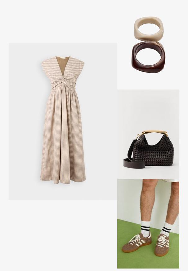 Lang, ærmeløs kjole i beige og hvidt ternet mønster med en plisseret nederdel, featuring en dyb V-hals og rynket bodice detalje.; Brune ruskind sneakers med hvide detaljer og snørebånd. Gummisål i naturgummi. Båret med hvide sokker med sorte striber. Grøn struktureret gulv.; Elleme BOOMERANG WOVEN - Håndtasker - brown; Stradivarius SET - Armbånd - dark brown