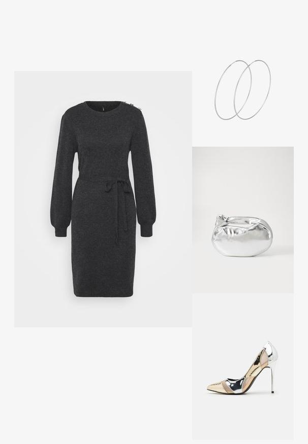Tmavě šedé pletené šaty s dlouhými nadýchanými rukávy, kulatým výstřihem a zavázaným pasem. Obsahují dekorativní kovovou sponu na rameni.; Lodička s špičatou špičkou a kombinací stříbrné, zlaté a tělové barvy. Lesklý povrch s vykrojeným designem, s jehlovým podpatkem.; Stříbrná kovová taška s měkkým, zaobleným tvarem a uzávěrem s uzlem. Vyrobena z hladké umělé kůže.; Stříbrné kruhové náušnice s minimalistickým designem. Kruh, hladký povrch a tenký profil. Lehká konstrukce s lesklým povrchem.